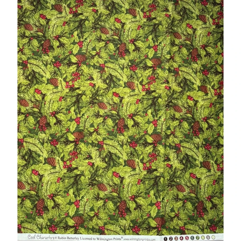 Vintage Wilmington Robin Betterley Christmas Holly Pinecone Fabric 55